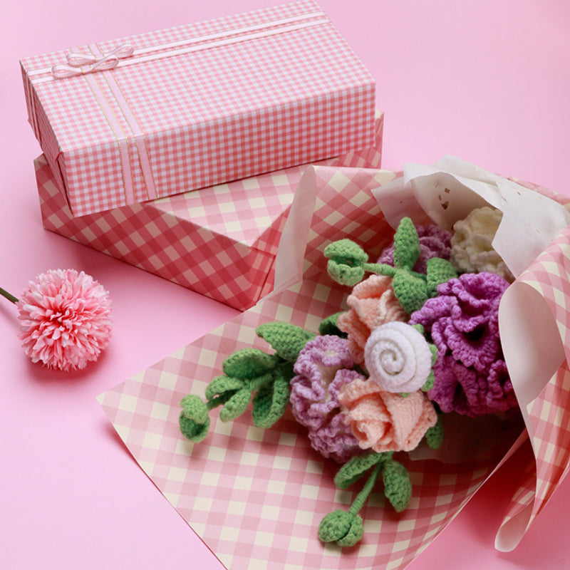 ورق تغليف الهدايا المنقوش ورق تغليف هدايا عيد الميلاد