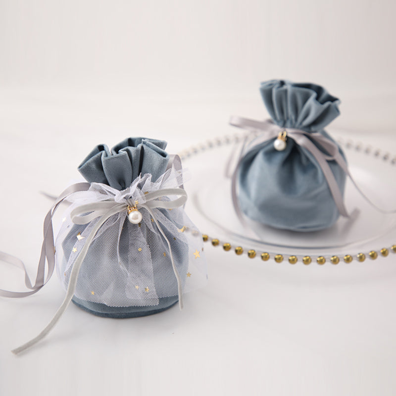 أكياس هدايا مخملية وأكياس حلوى الزفاف مع عبوة من 10 قطع