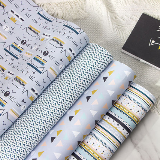 Papier d'emballage à motif de chat mignon et de triangle, emballage cadeau d'anniversaire, papier kraft