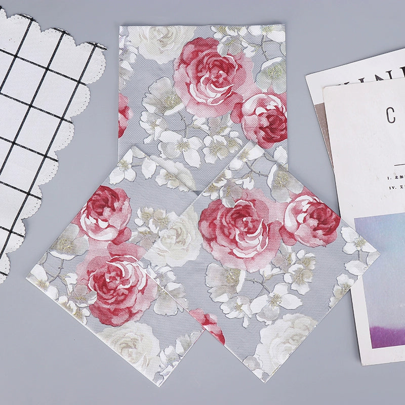 Serviettes en papier à découper à imprimé de fleurs de rose