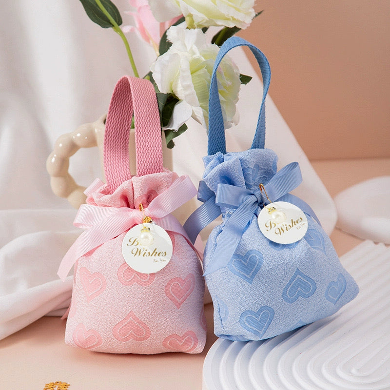 حقيبة هدايا استحمام الطفل من المخمل بسحّاب للإغلاق