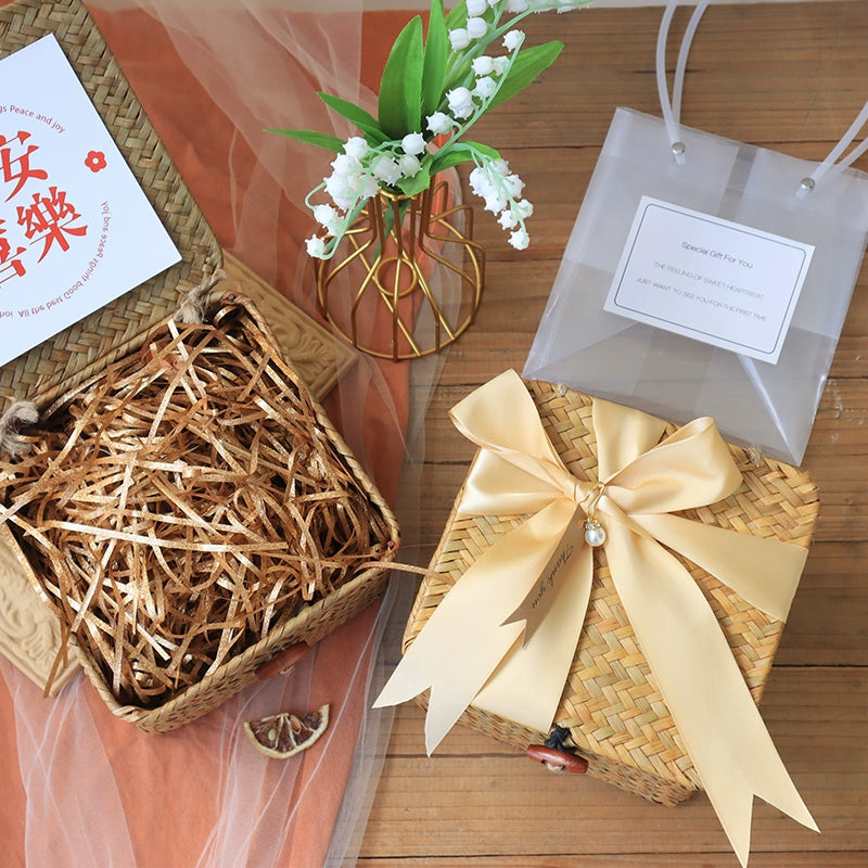 سلال منسوجة من الخيزران لحفلات الزفاف وحفلات استقبال المولود وتغليف الهدايا