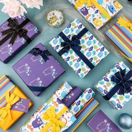 Papier d'emballage cadeau d'anniversaire Motif de dessin animé mignon Papier d'emballage en papier kraft