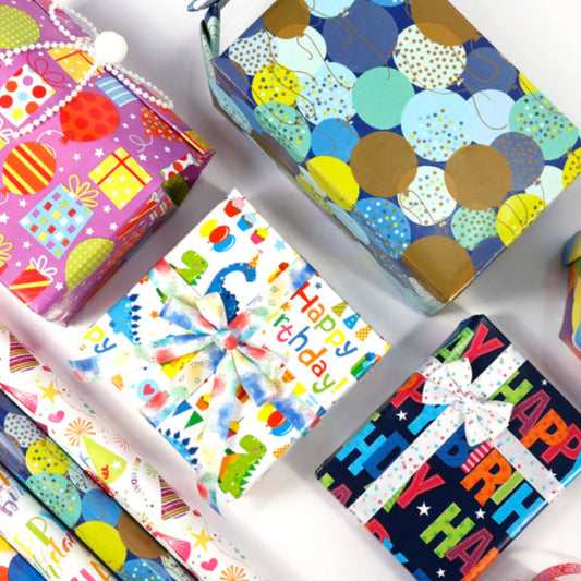 Papier d'emballage de dinosaures Papier d'emballage de cadeaux d'anniversaire de dessin animé