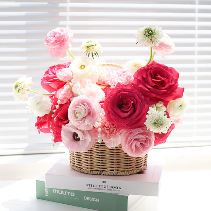 Rattan Basket Flower Bouquet Basket Portable Gift Basket