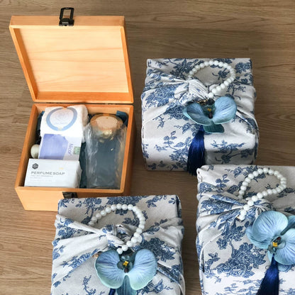 Blue and White Porcelain Furoshiki Gift Packaging Wooden Gift Box