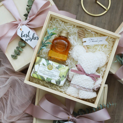 Practical Pine Wood Box Wedding Baby Shower Holiday Party Gift Box