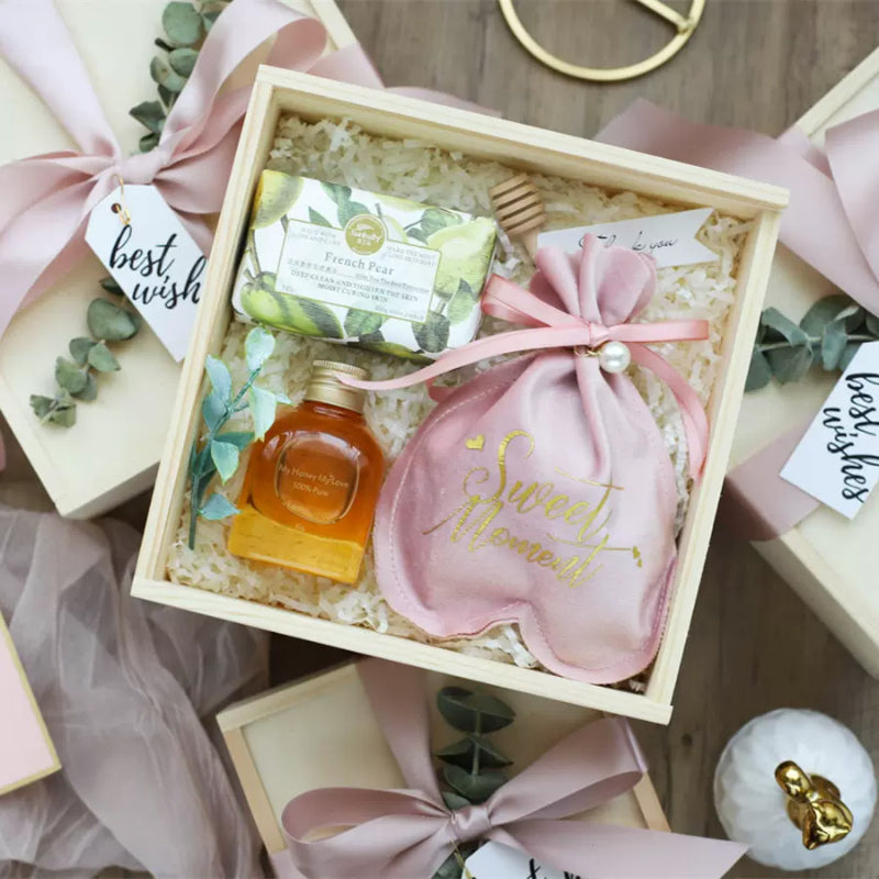 Practical Pine Wood Box Wedding Baby Shower Holiday Party Gift Box