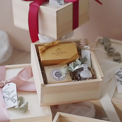 Practical Pine Wood Box Wedding Baby Shower Holiday Party Gift Box